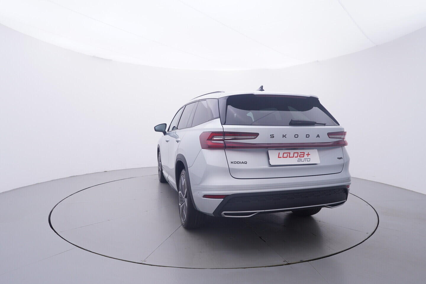 OV190V11148_13.webp_KODIAQ SportLine 2.0 TDI 142 kW automat, DPH