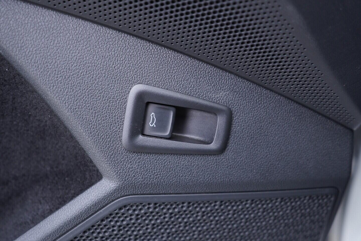 OV190V11148_21.webp_KODIAQ SportLine 2.0 TDI 142 kW automat, DPH