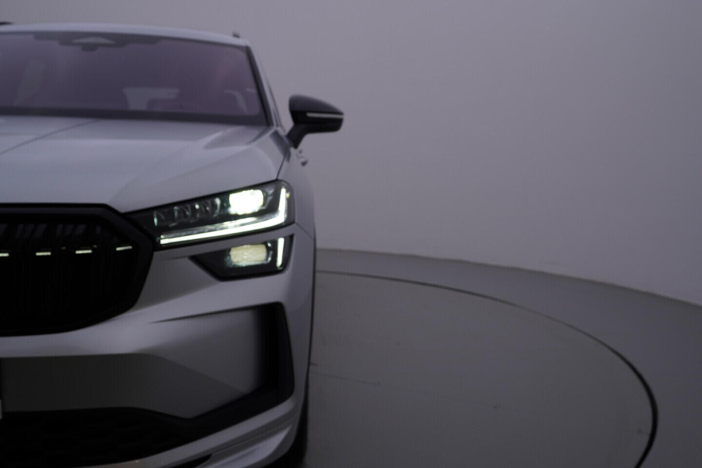 OV190V11148_54.webp_KODIAQ SportLine 2.0 TDI 142 kW automat, DPH