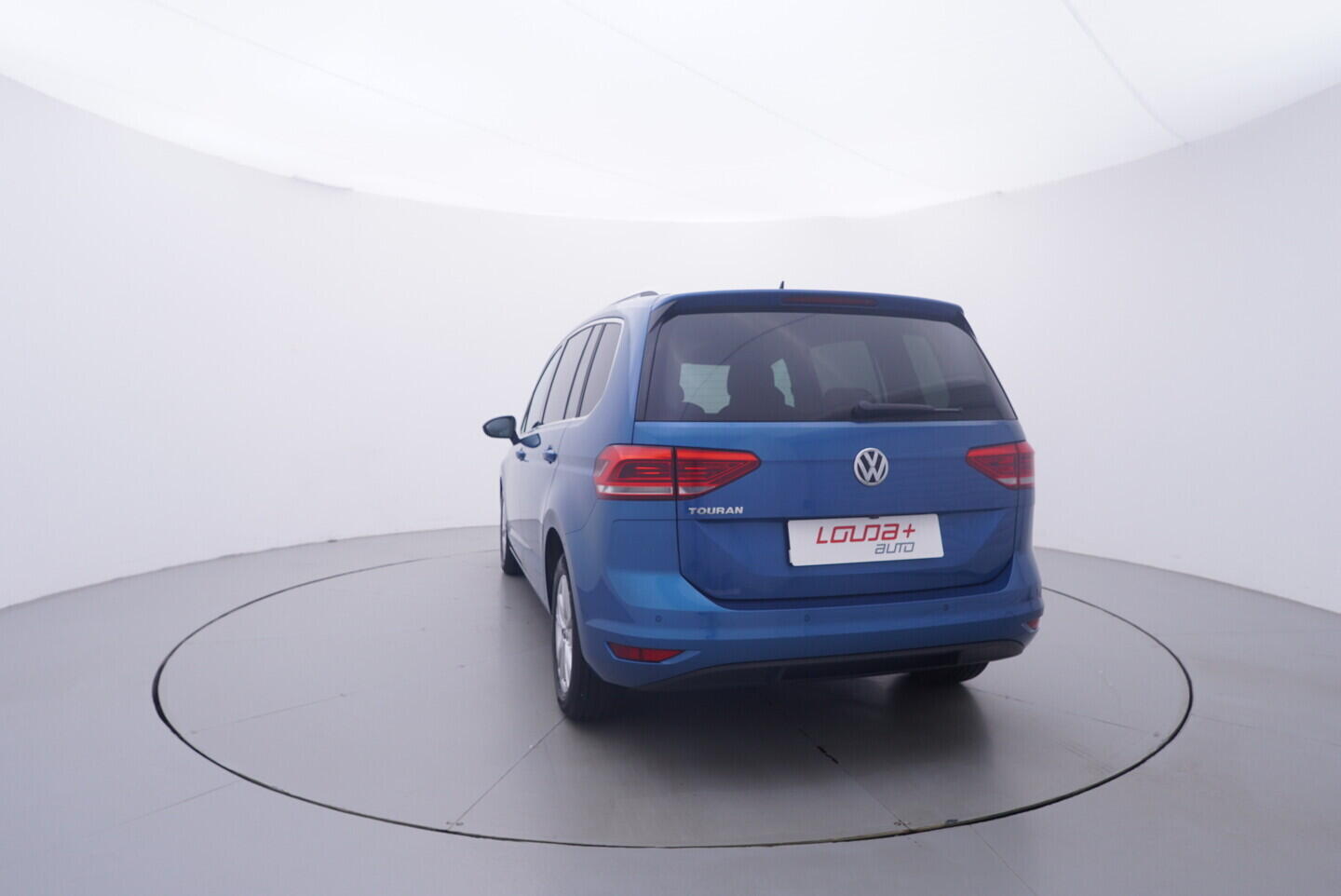 OV190V11149_13.webp_TOURAN  1.5 TSI 110 kW manuál, DPH