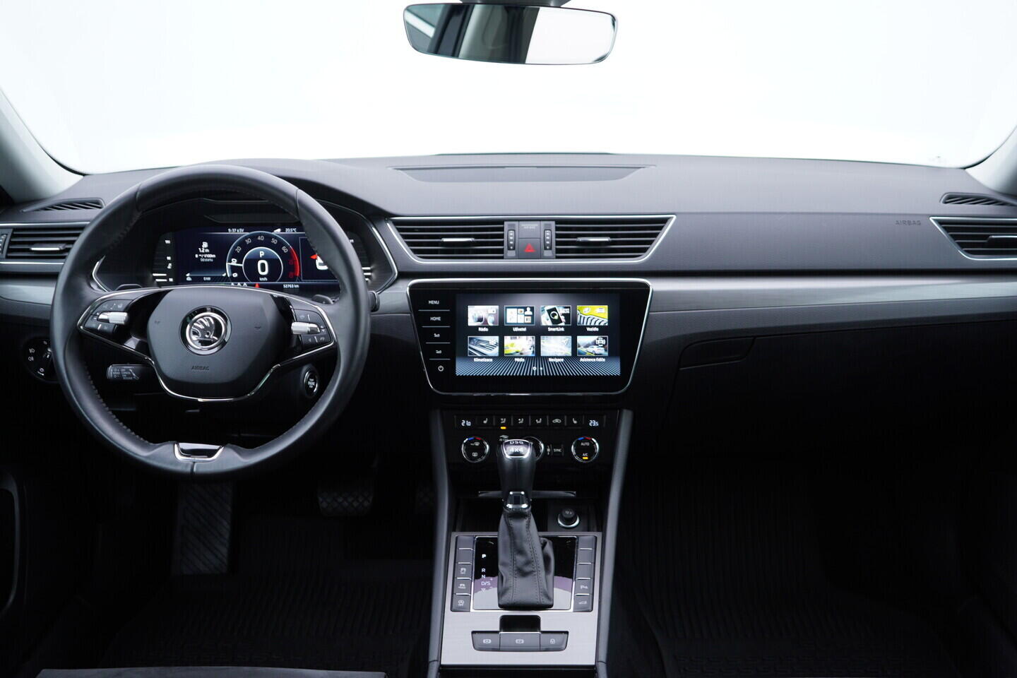OV190V11150_27.webp_SUPERB Style 2.0 TSI 200 kW automat