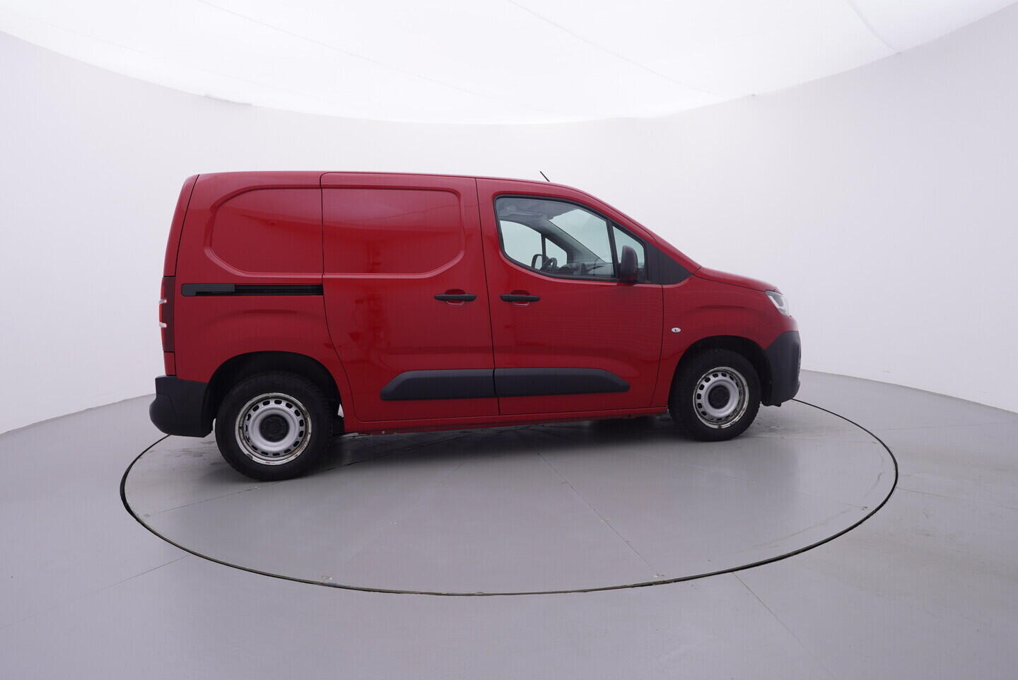 OV190V11153_15.webp_BERLINGO  1.5 HDI 75 kW manuál, DPH