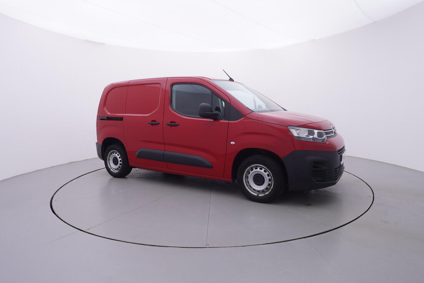 OV190V11153_16.webp_BERLINGO  1.5 HDI 75 kW manuál, DPH