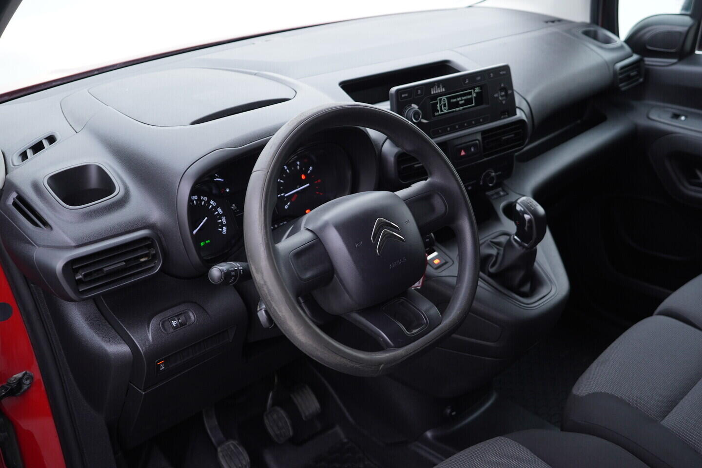 OV190V11153_21.webp_BERLINGO  1.5 HDI 75 kW manuál, DPH