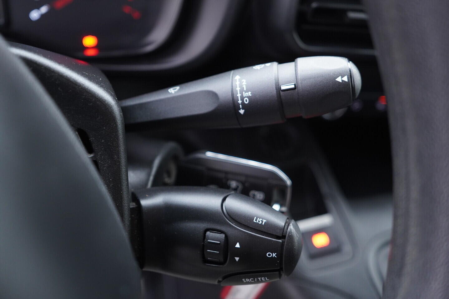 OV190V11153_25.webp_BERLINGO  1.5 HDI 75 kW manuál, DPH