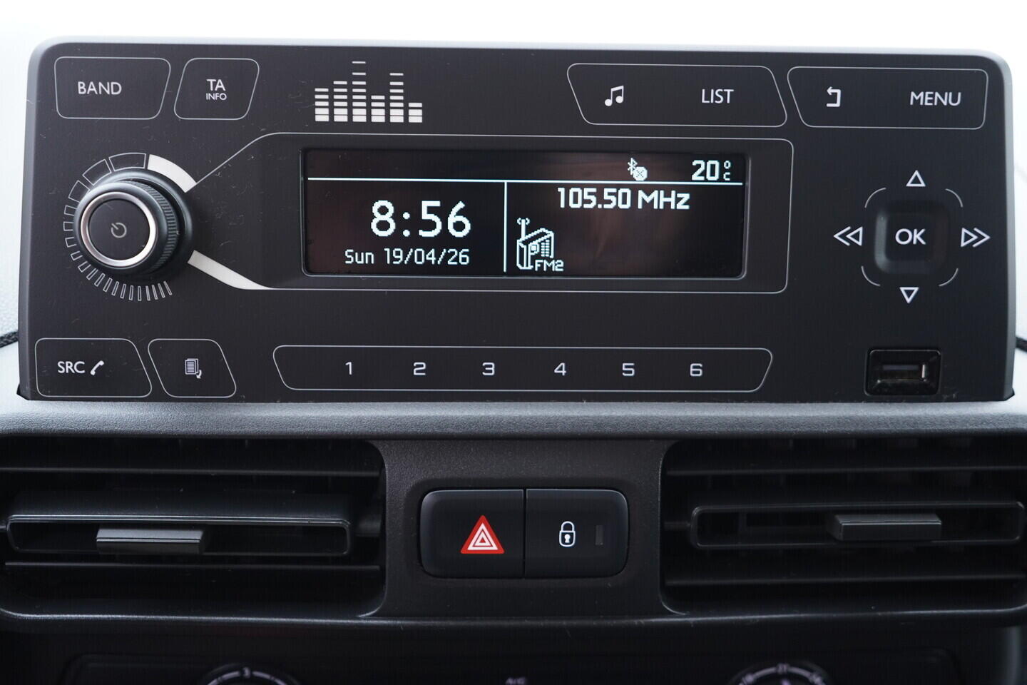 OV190V11153_27.webp_BERLINGO  1.5 HDI 75 kW manuál, DPH