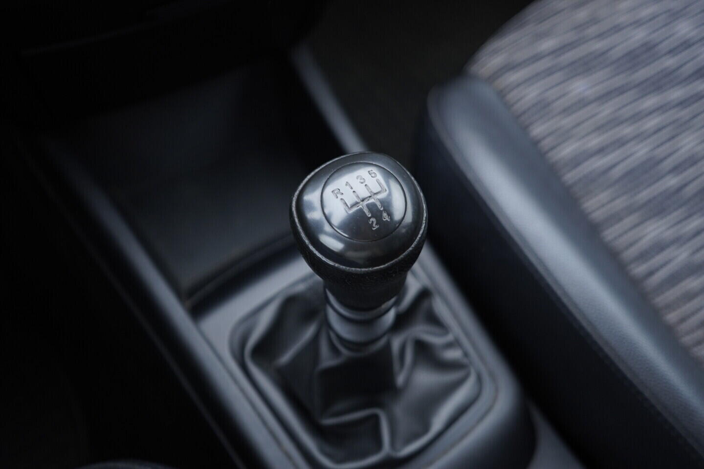 OV190V11156_27.webp_CEED Comfort 1.4 GDI 80 kW manuál