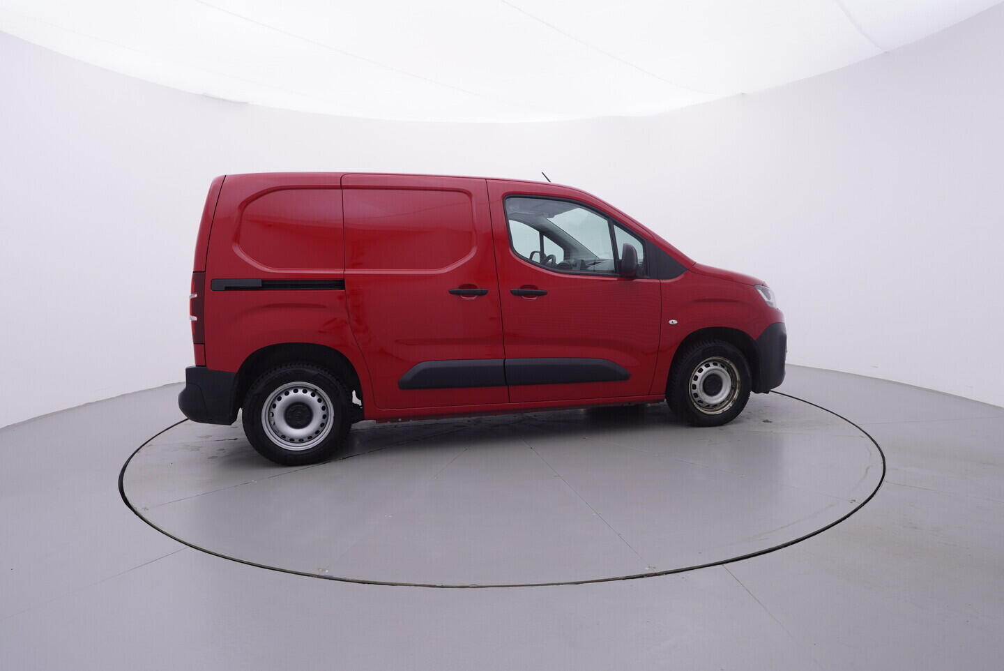 OV190V11157_15.webp_BERLINGO  1.5 HDI 75 kW manuál, DPH