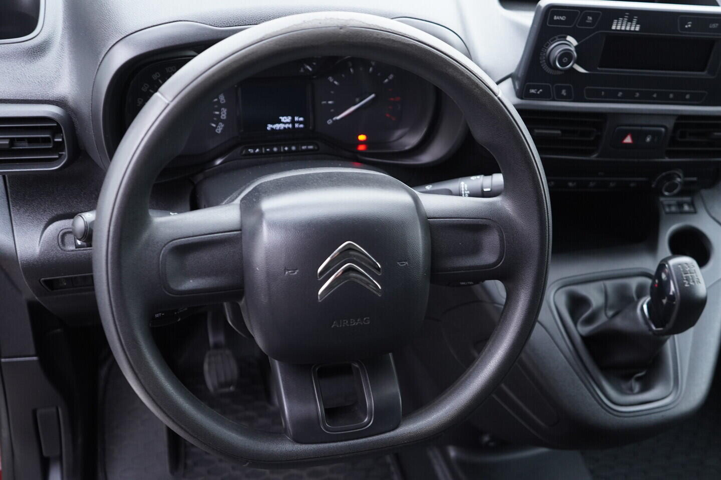 OV190V11157_29.webp_BERLINGO  1.5 HDI 75 kW manuál, DPH