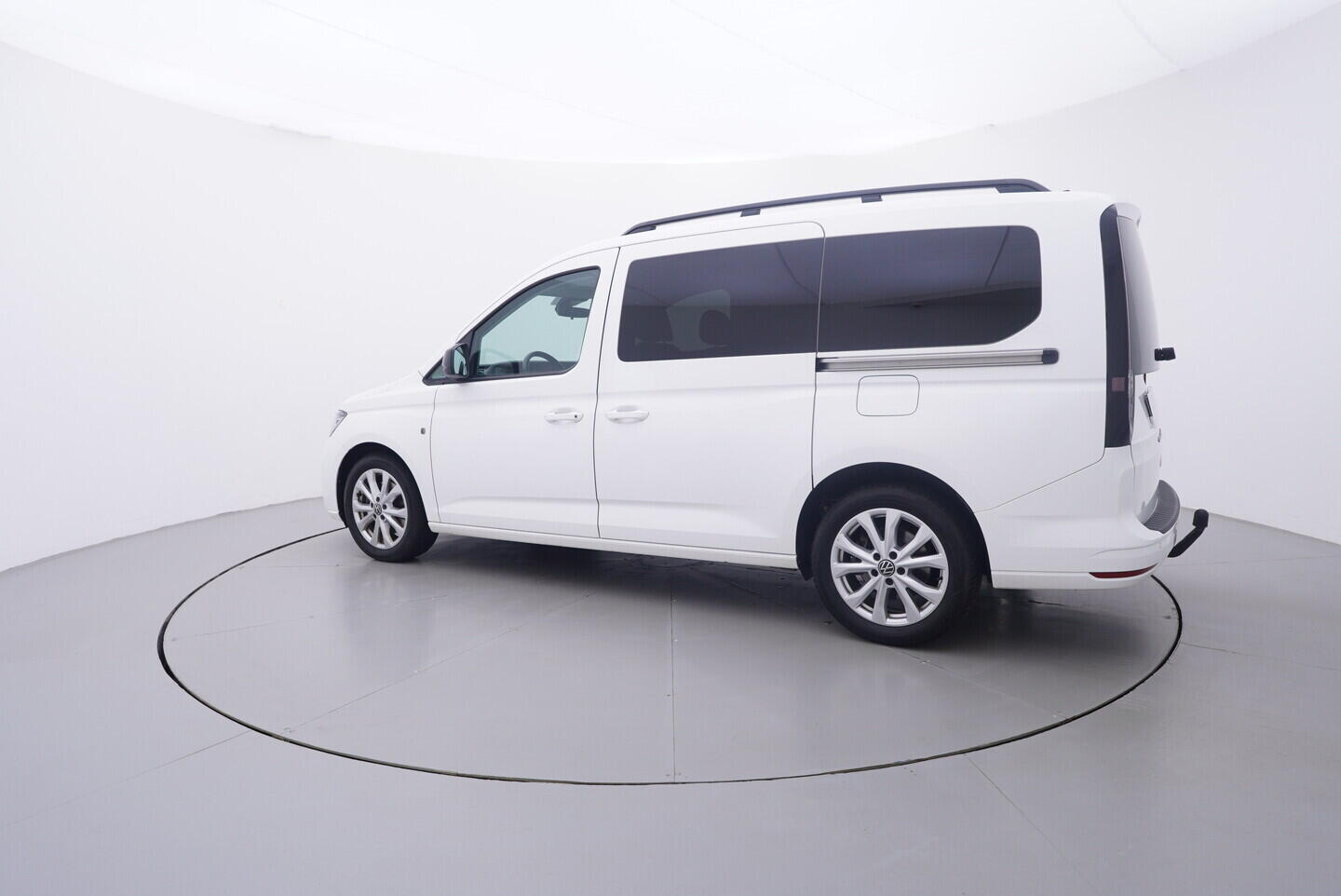 OV190V11158_12.webp_CADDY  2.0 TDI 90 kW automat