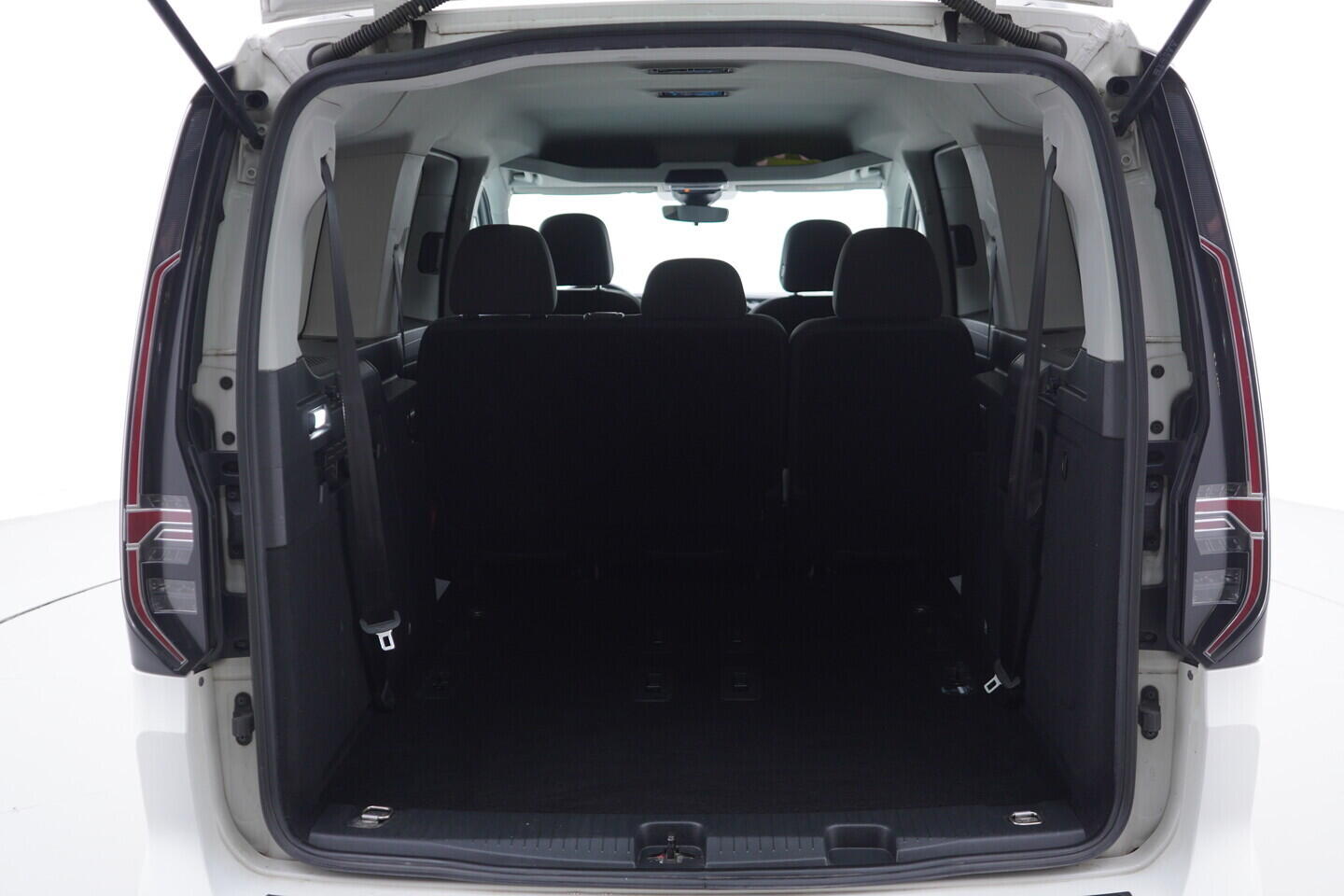 OV190V11158_37.webp_CADDY  2.0 TDI 90 kW automat