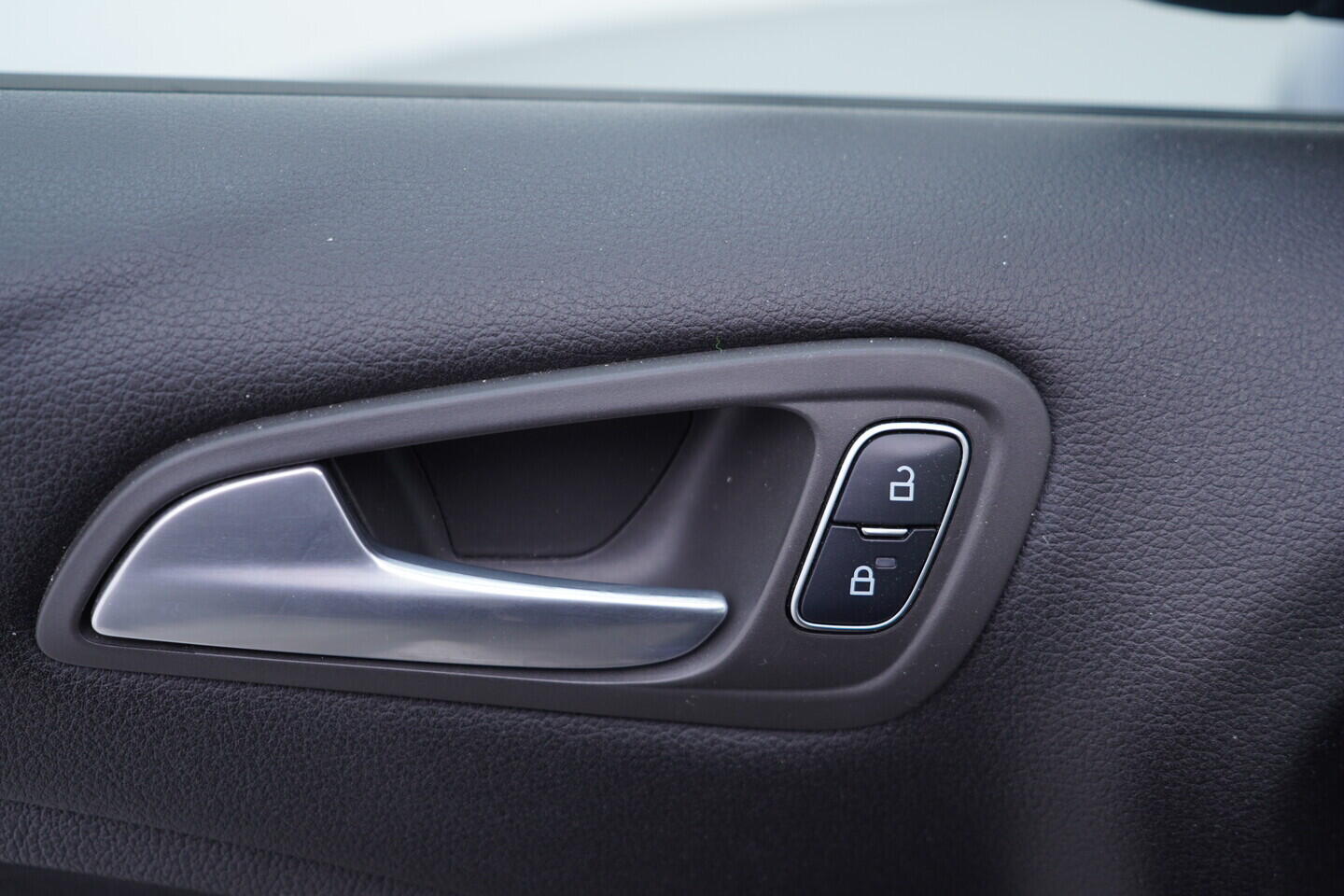 OV190V11160_21.webp_C-MAX  1.0 EcoBoost 74 kW manuál