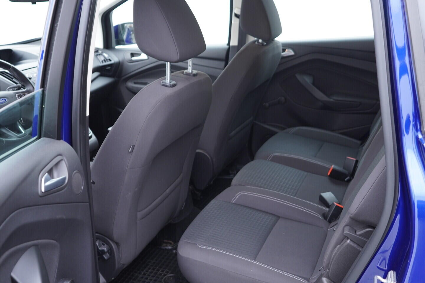 OV190V11160_34.webp_C-MAX  1.0 EcoBoost 74 kW manuál