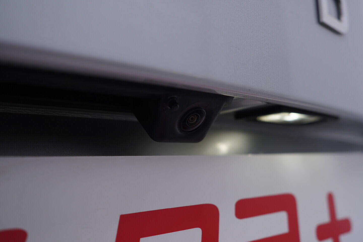 OV190V11162_42.webp_KAROQ Fresh II. 1.5 TSI 110 kW manuál, DPH