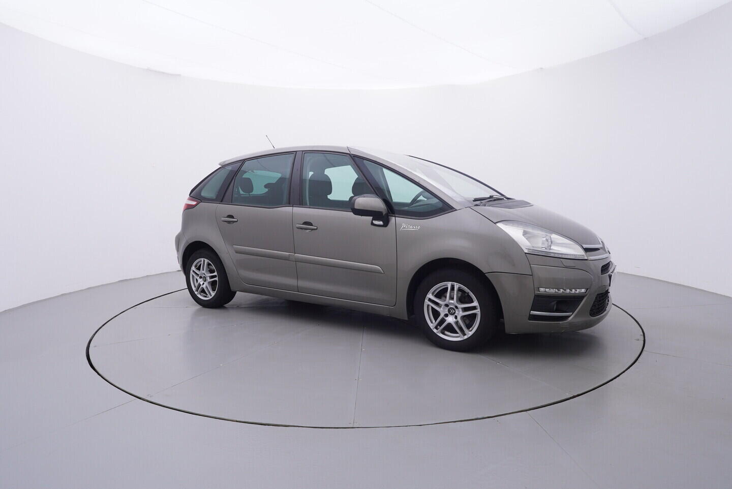 OV190V11167_16.webp_C4 PICASSO  1.6 HDI 82 kW manuál