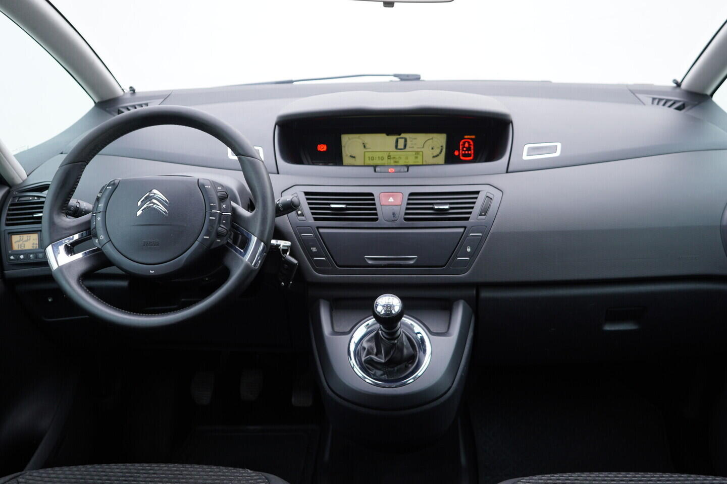 OV190V11167_25.webp_C4 PICASSO  1.6 HDI 82 kW manuál