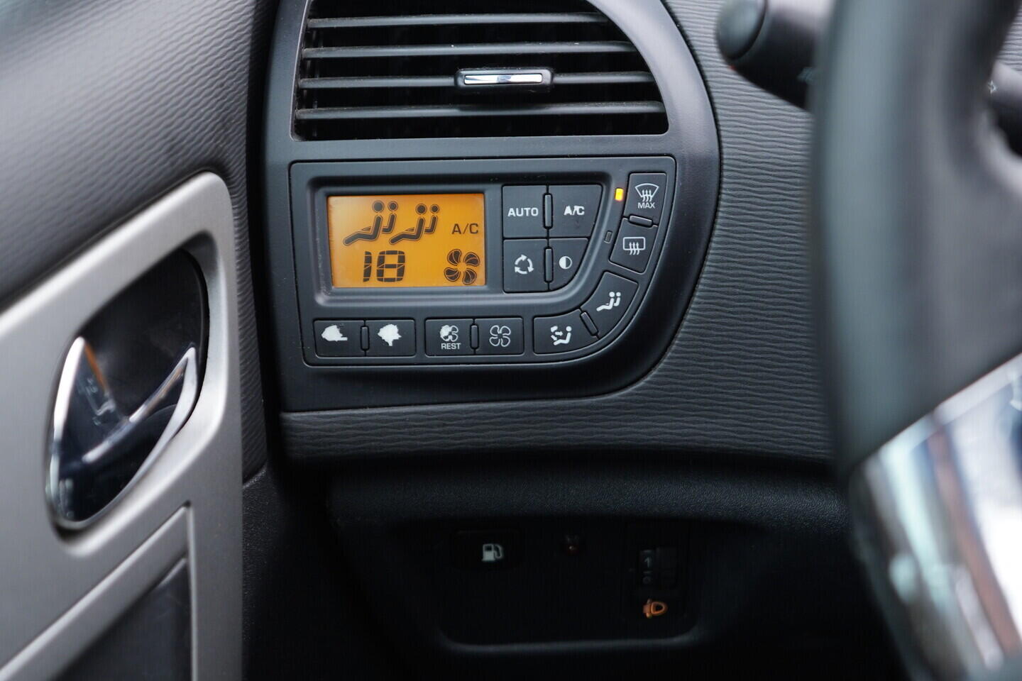 OV190V11167_29.webp_C4 PICASSO  1.6 HDI 82 kW manuál