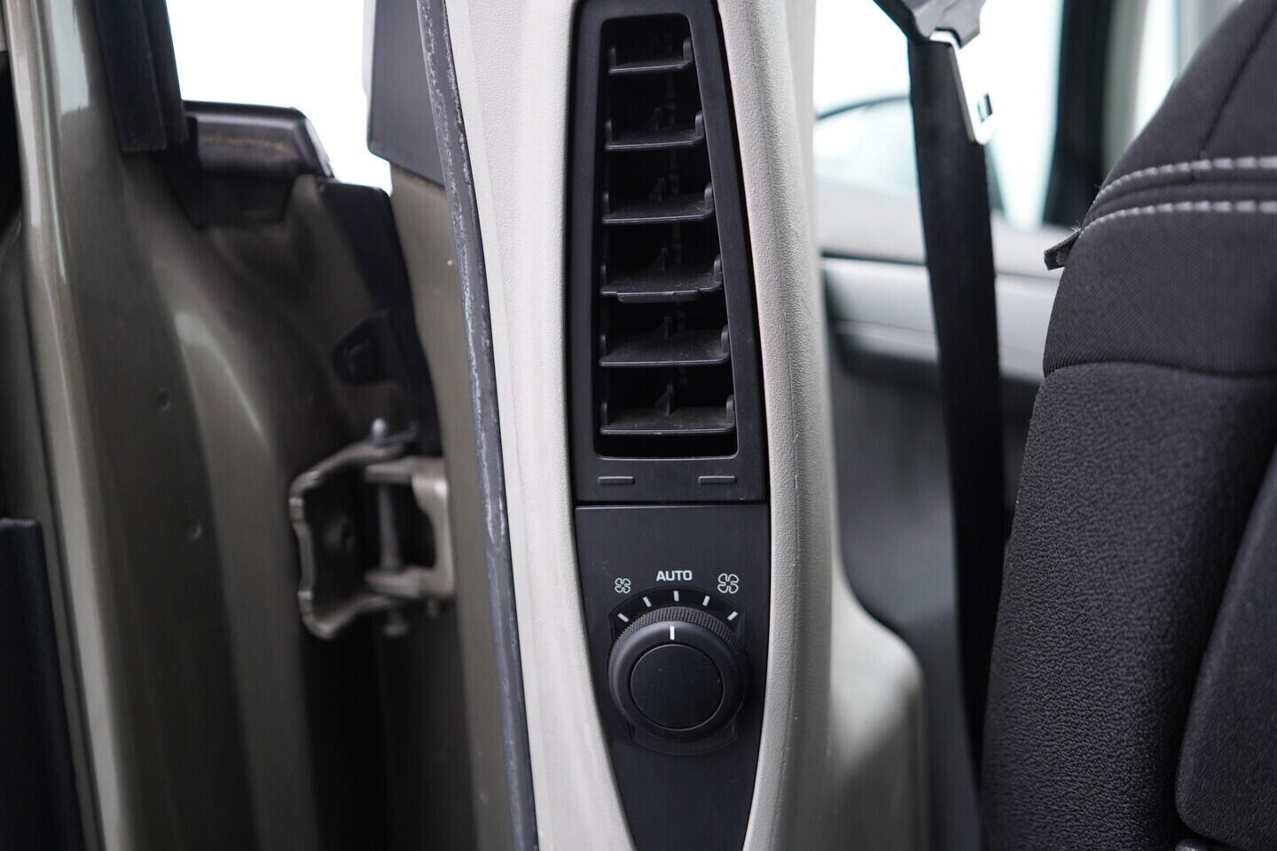 OV190V11167_32.webp_C4 PICASSO  1.6 HDI 82 kW manuál