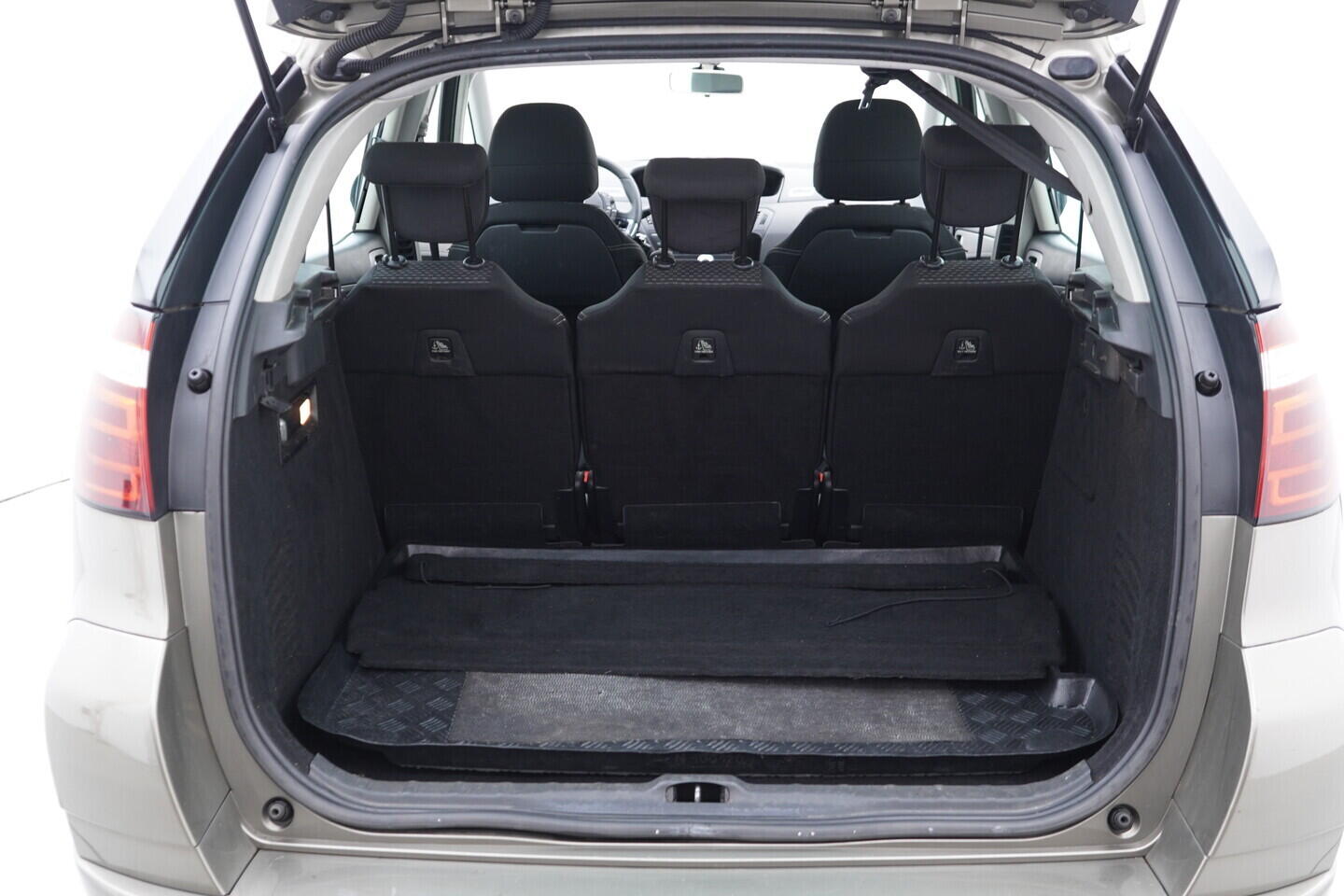 OV190V11167_34.webp_C4 PICASSO  1.6 HDI 82 kW manuál