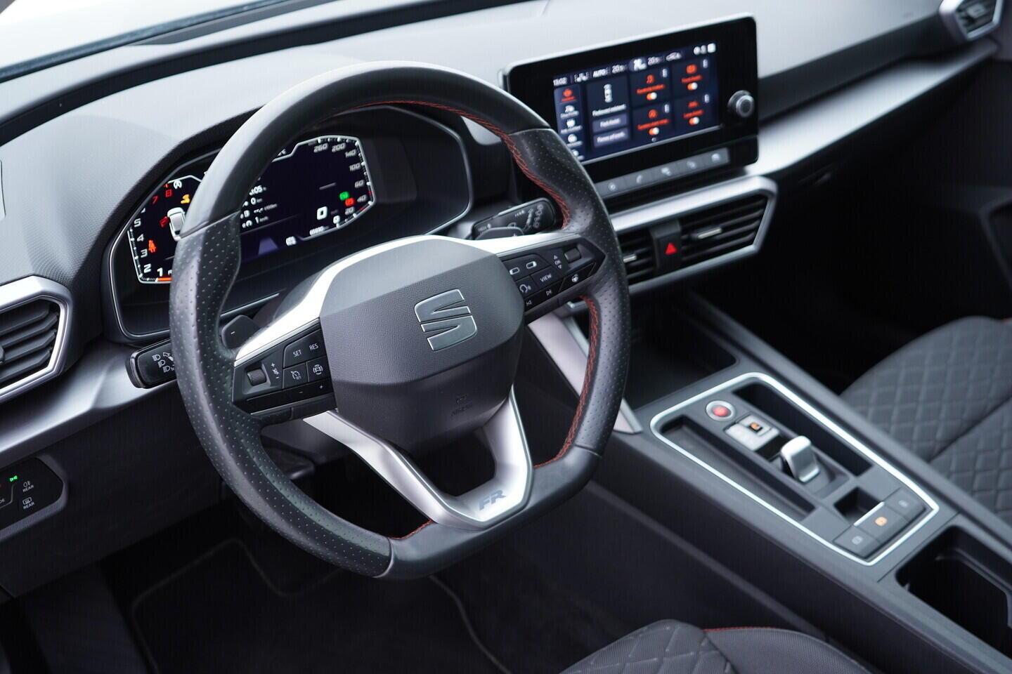 OV190V11172_21.webp_LEON ST FR 1.5 TSI 110 kW automat