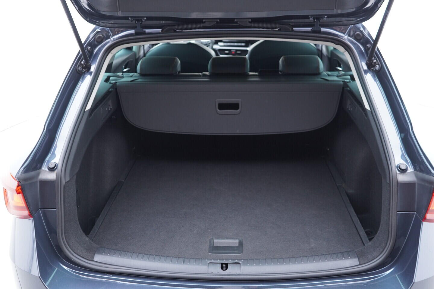 OV190V11172_42.webp_LEON ST FR 1.5 TSI 110 kW automat