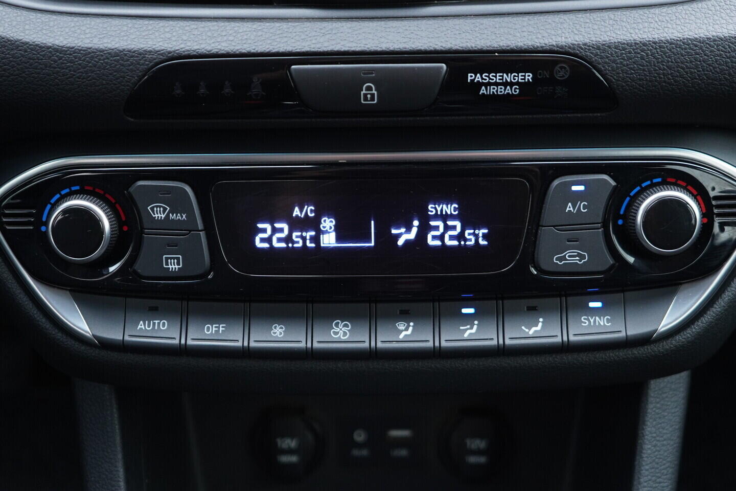 OV190V11175_30.webp_I30  1.0 T-GDI _ kW manuál