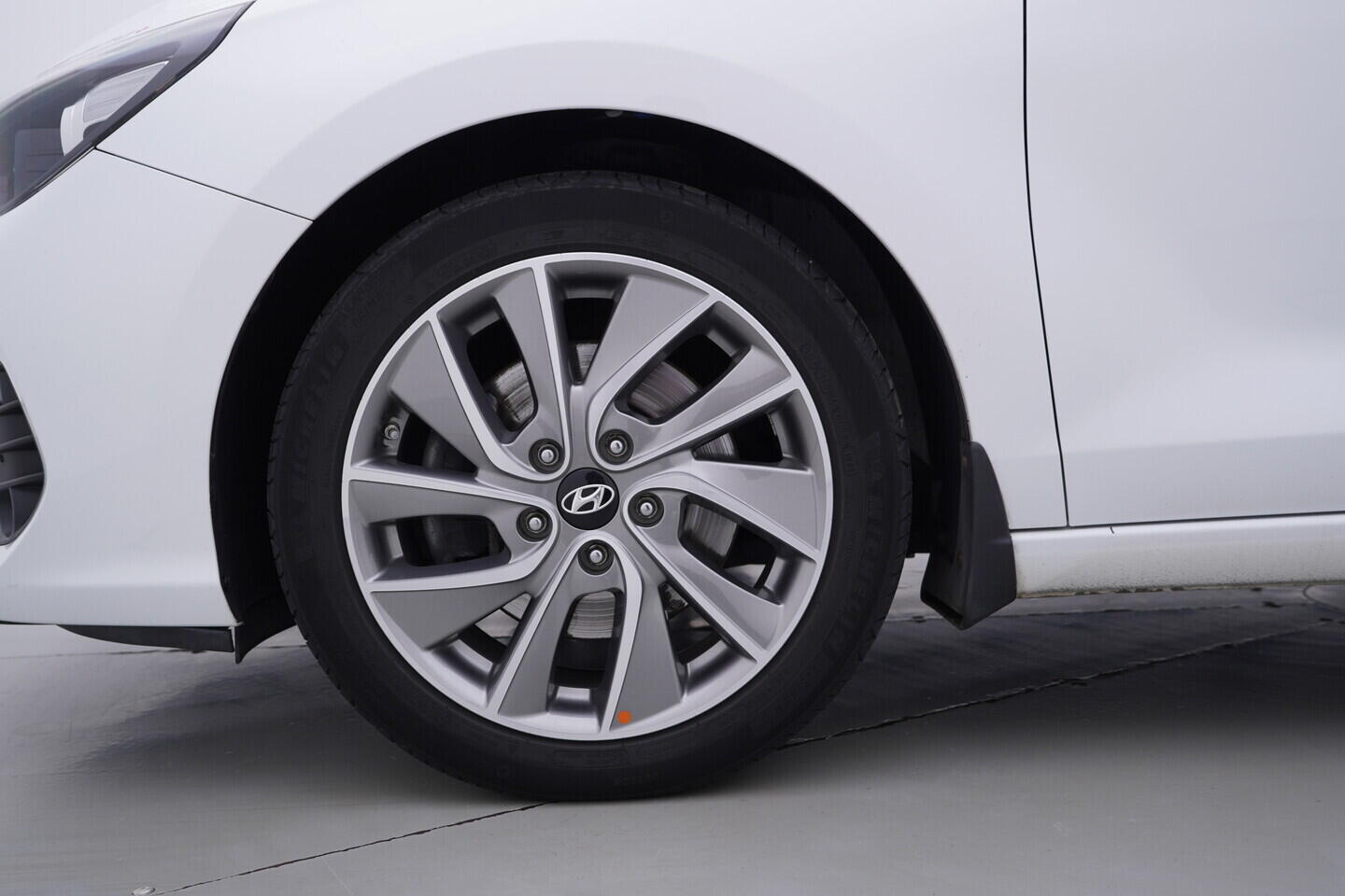 OV190V11175_36.webp_I30  1.0 T-GDI _ kW manuál