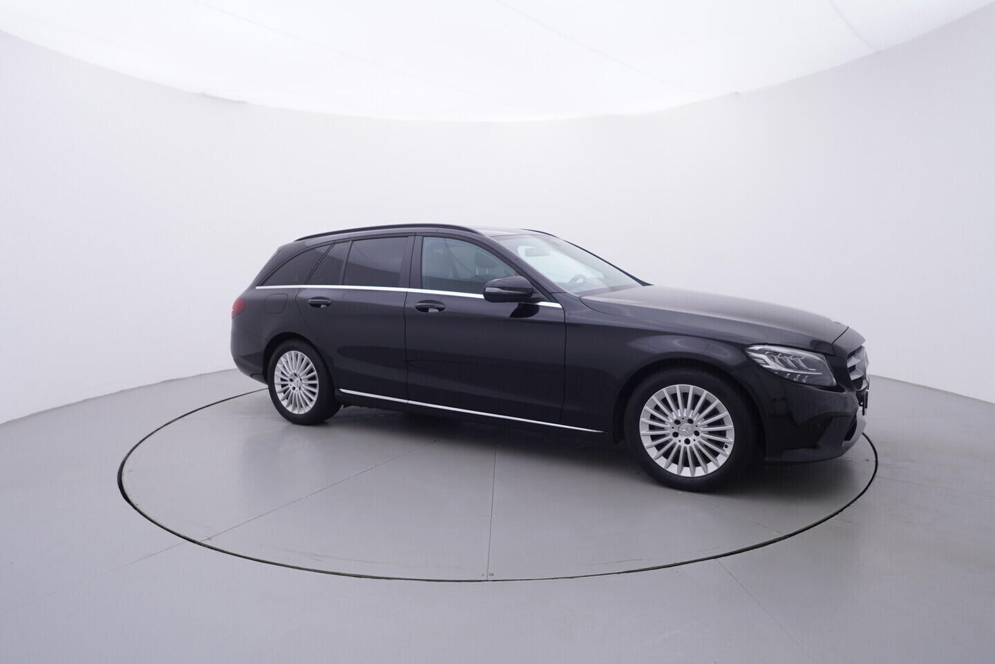 OV190V11199_16.webp_C200  1.6 CDi 118 kW automat