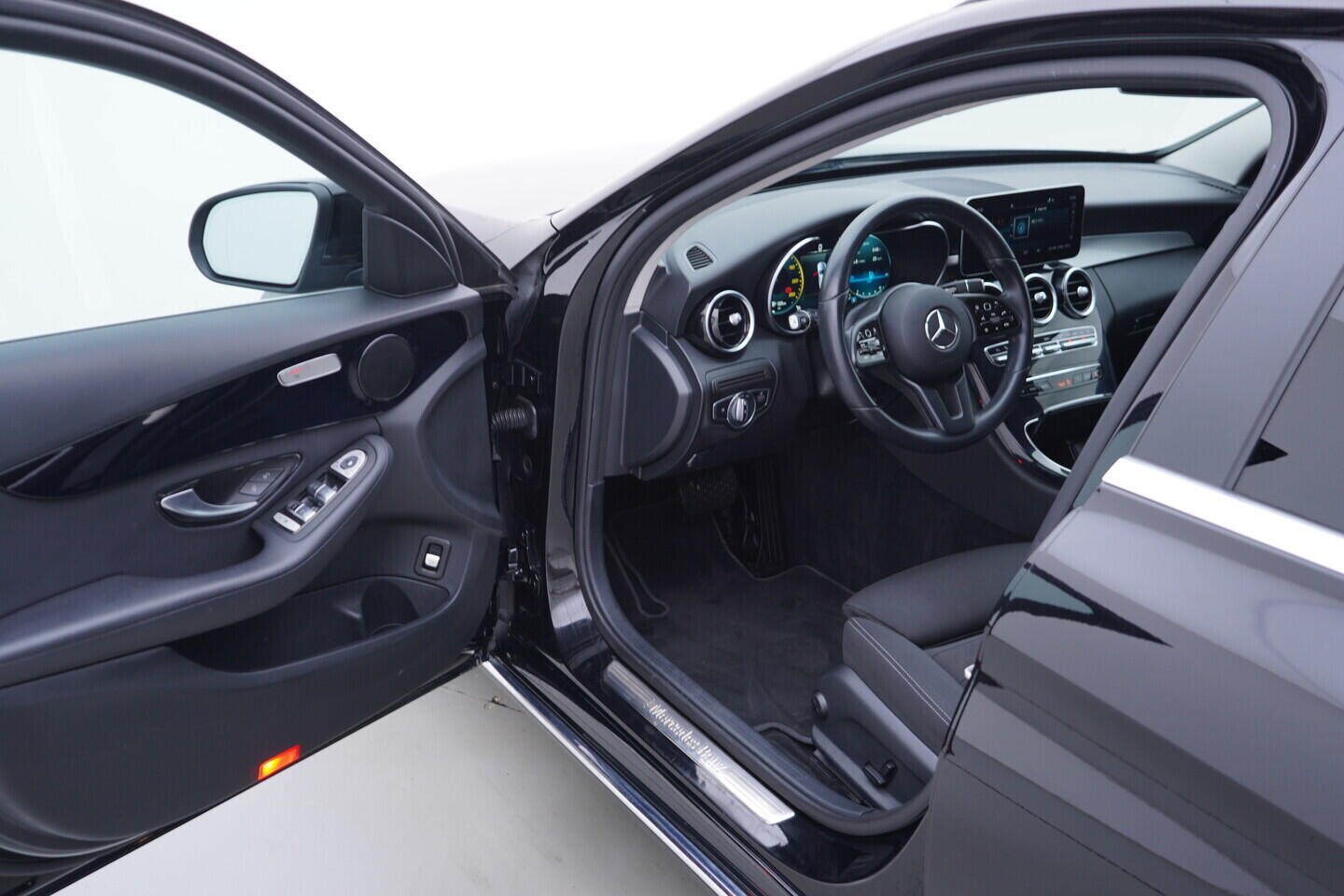 OV190V11199_18.webp_C200  1.6 CDi 118 kW automat