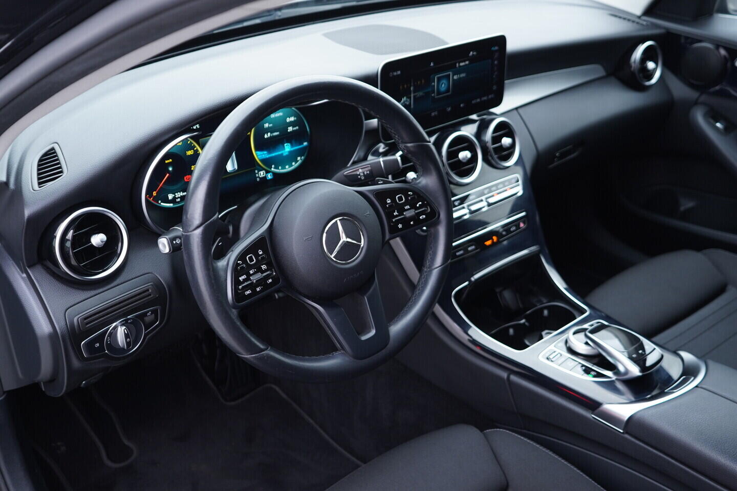 OV190V11199_22.webp_C200  1.6 CDi 118 kW automat