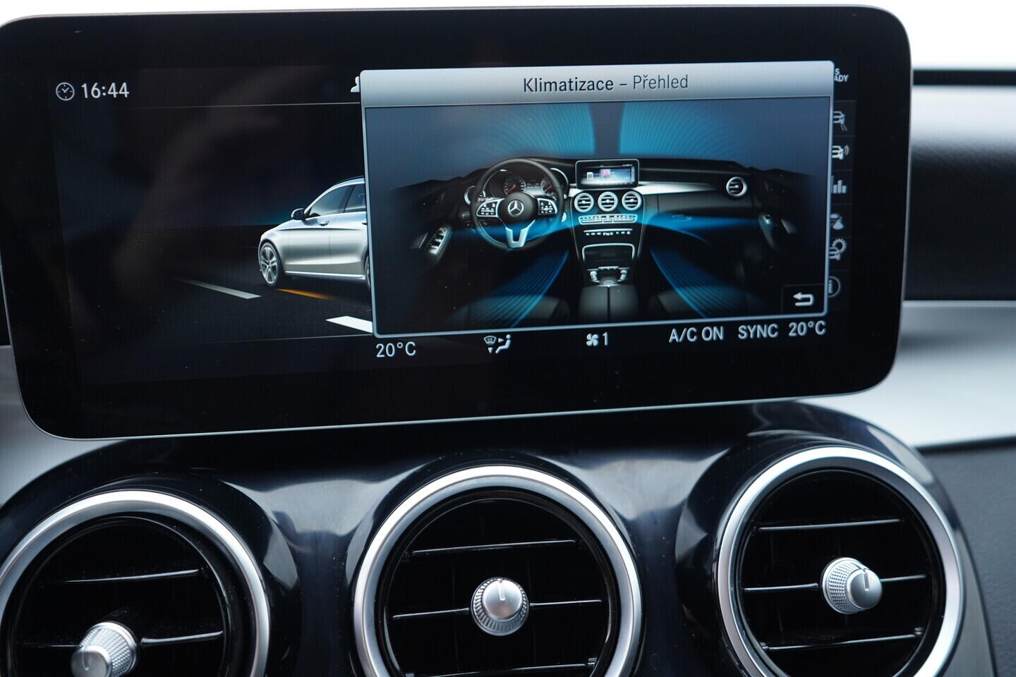 OV190V11199_40.webp_C200  1.6 CDi 118 kW automat