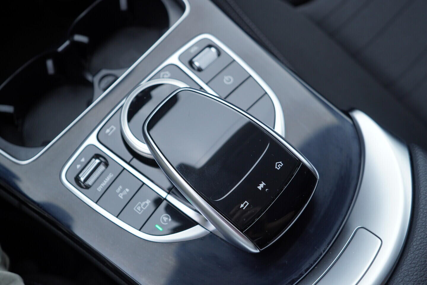 OV190V11199_43.webp_C200  1.6 CDi 118 kW automat