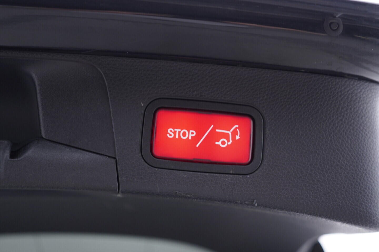 OV190V11199_51.webp_C200  1.6 CDi 118 kW automat