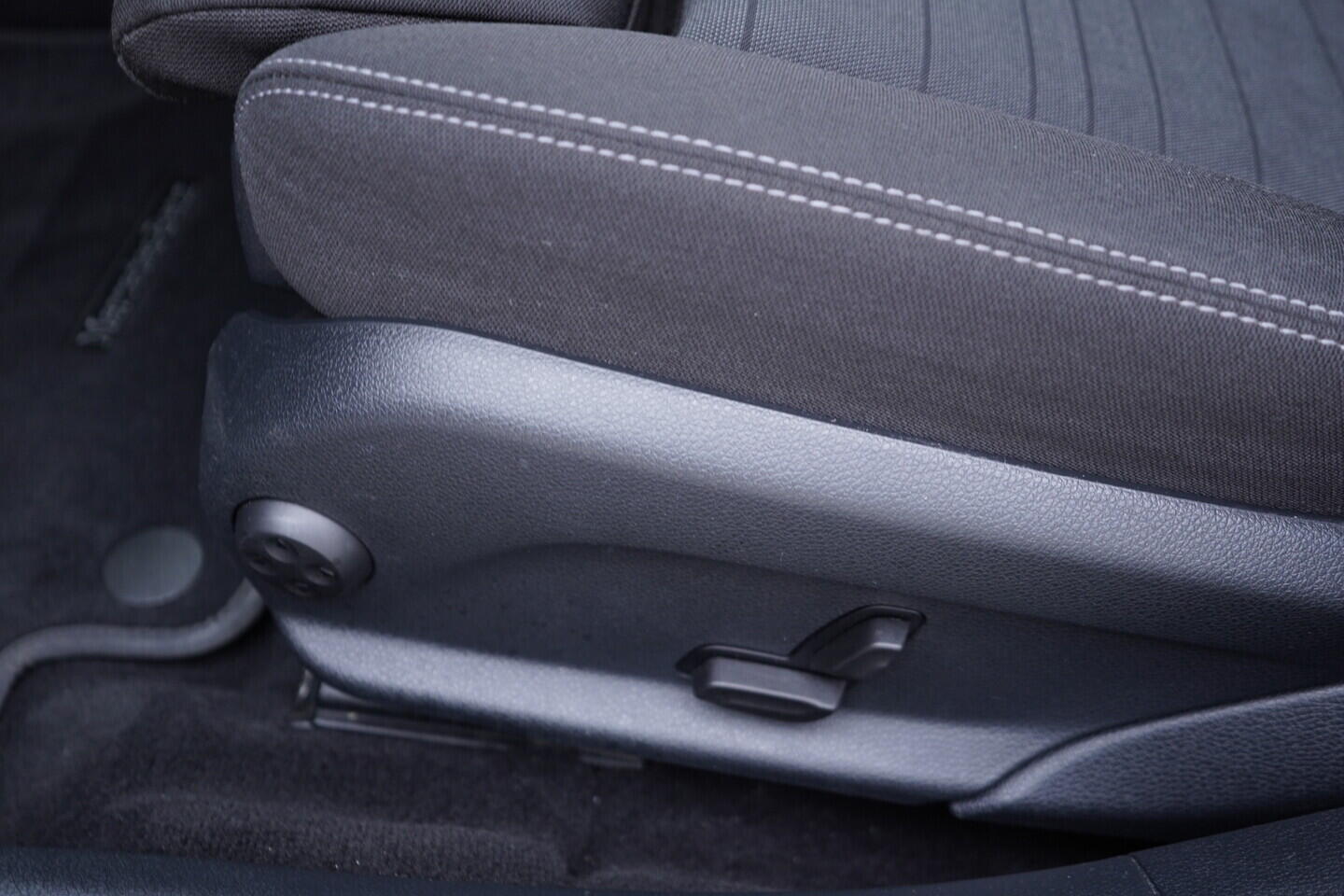 OV190V11199_54.webp_C200  1.6 CDi 118 kW automat