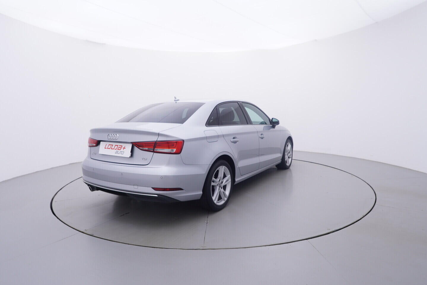 OV190V11201_14.webp_A3 SPORTBACK  1.6 TDI 85 kW manuál