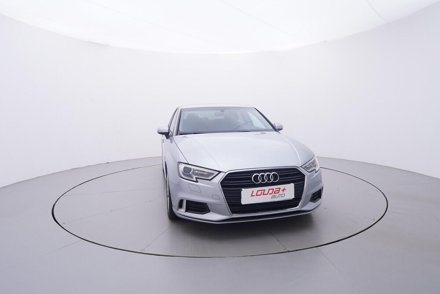 OV190V11201_17.webp_A3 SPORTBACK  1.6 TDI 85 kW manuál