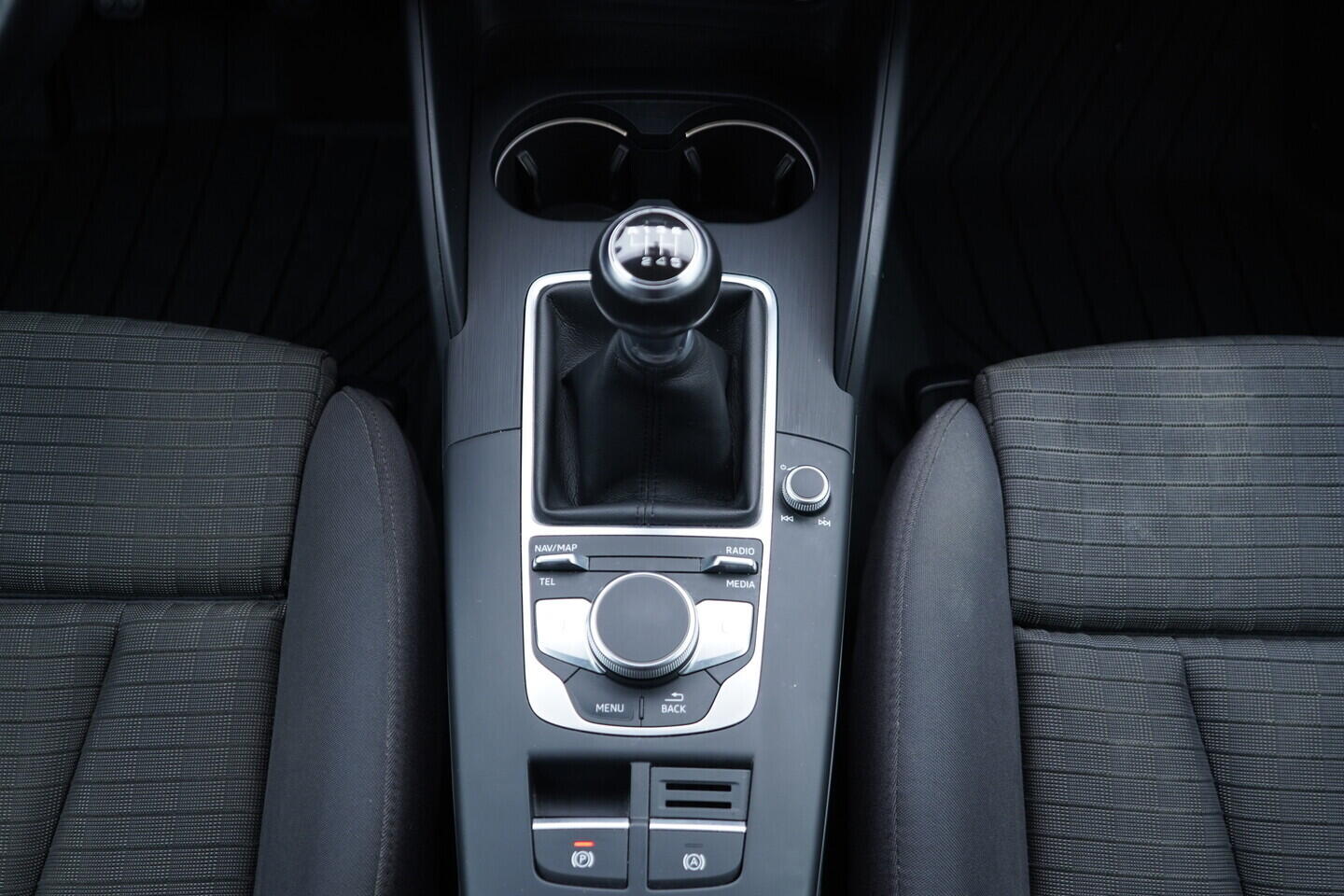 OV190V11201_35.webp_A3 SPORTBACK  1.6 TDI 85 kW manuál