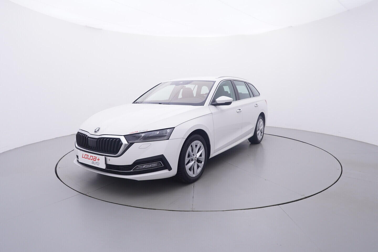 OV190V11206_10.webp_OCTAVIA Style Plus 2.0 TDI 110 kW manuál, DPH