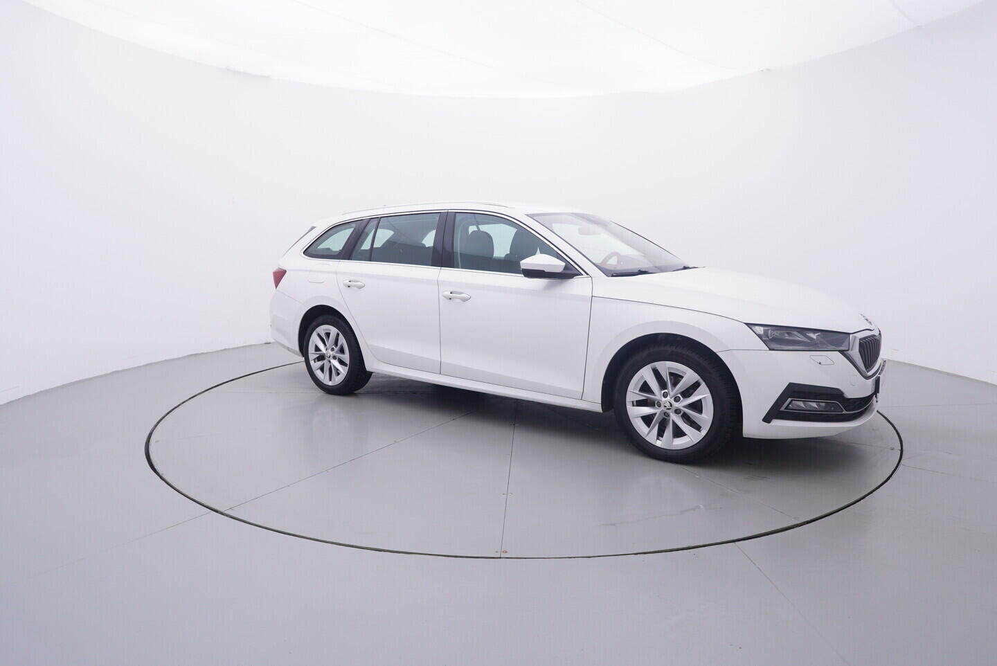 OV190V11206_16.webp_OCTAVIA Style Plus 2.0 TDI 110 kW manuál, DPH