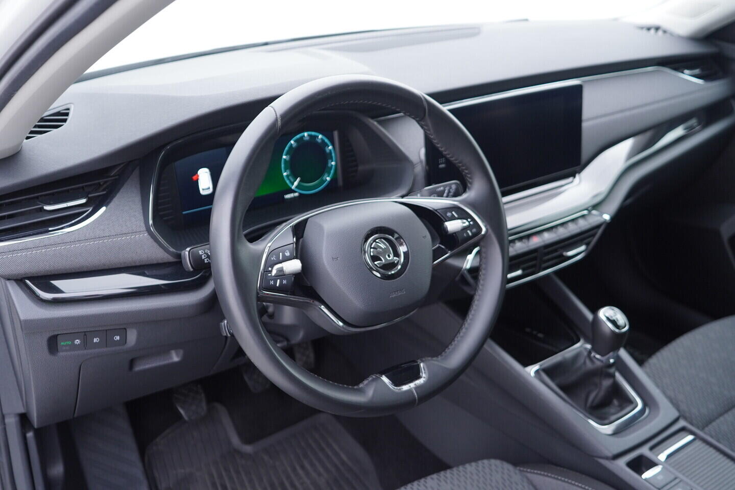 OV190V11206_21.webp_OCTAVIA Style Plus 2.0 TDI 110 kW manuál, DPH