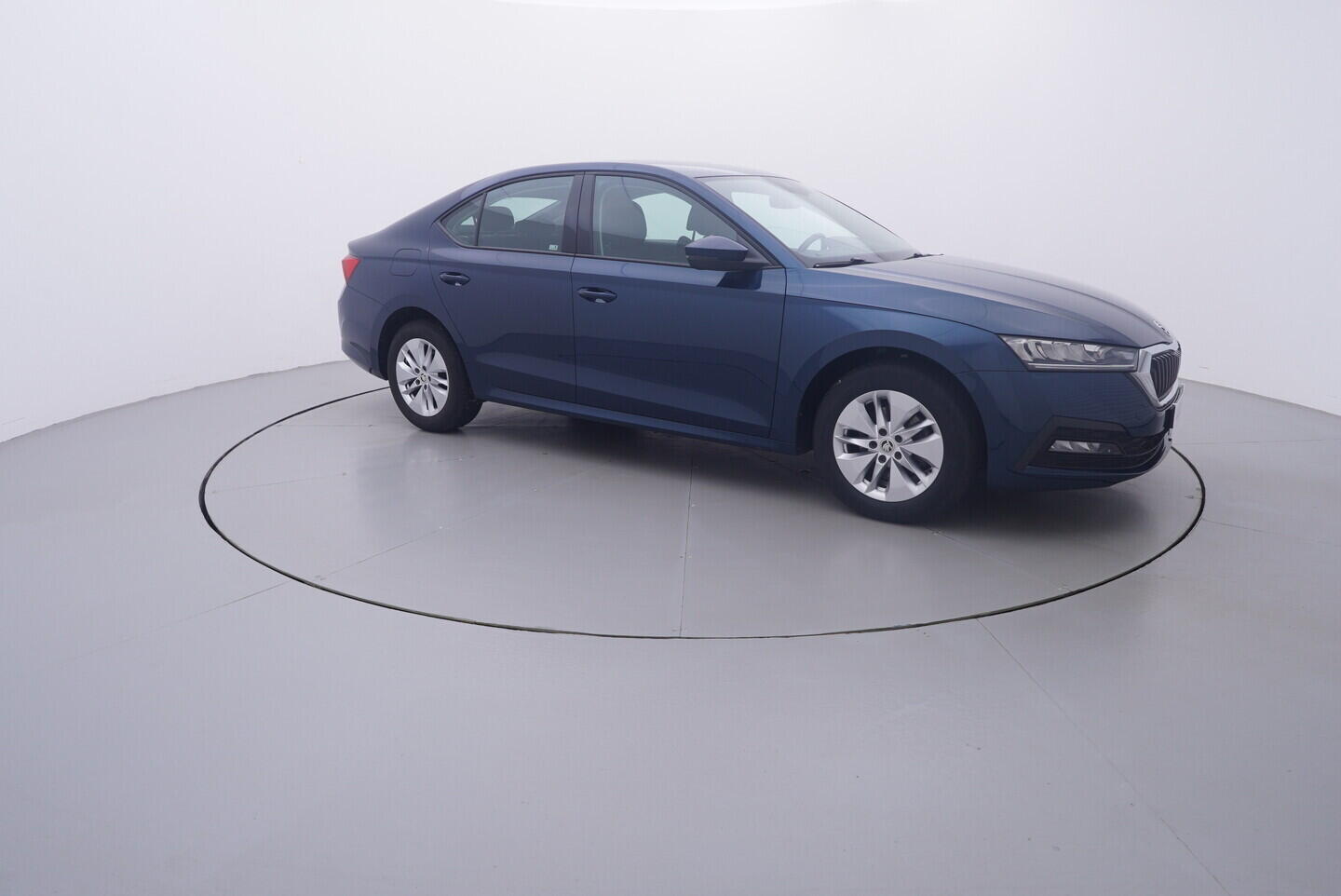 OV190V11212_16.webp_OCTAVIA Ambition 2.0 TDI 85 kW manuál, DPH