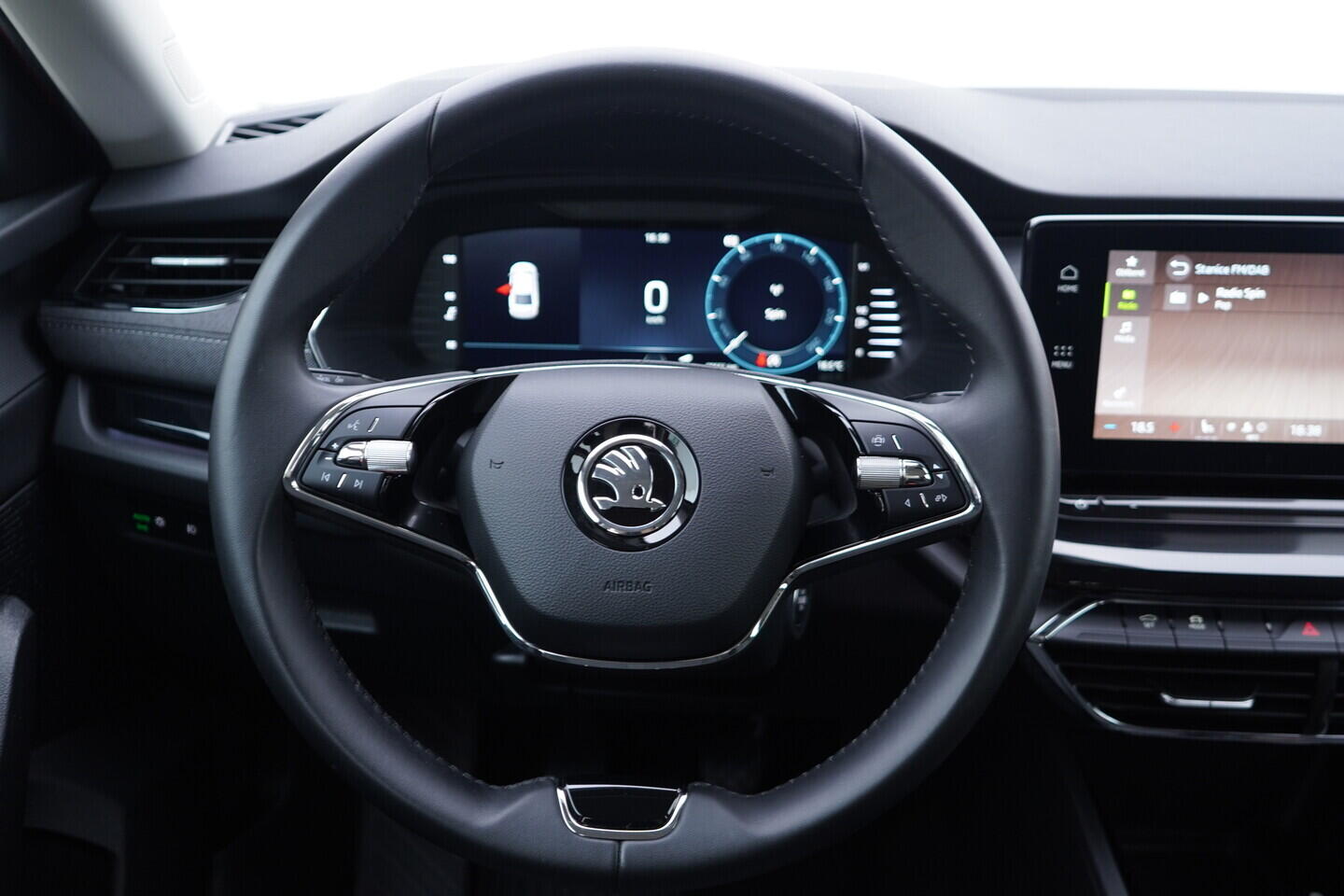 OV190V11215_28.webp_OCTAVIA Style 2.0 TDI 85 kW manuál, DPH