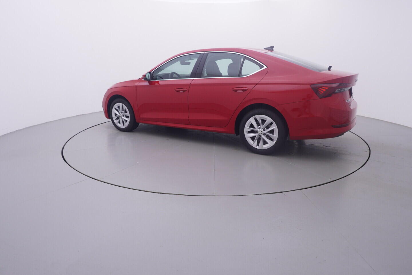 OV190V11216_12.webp_OCTAVIA Style 2.0 TDI 110 kW manuál, DPH