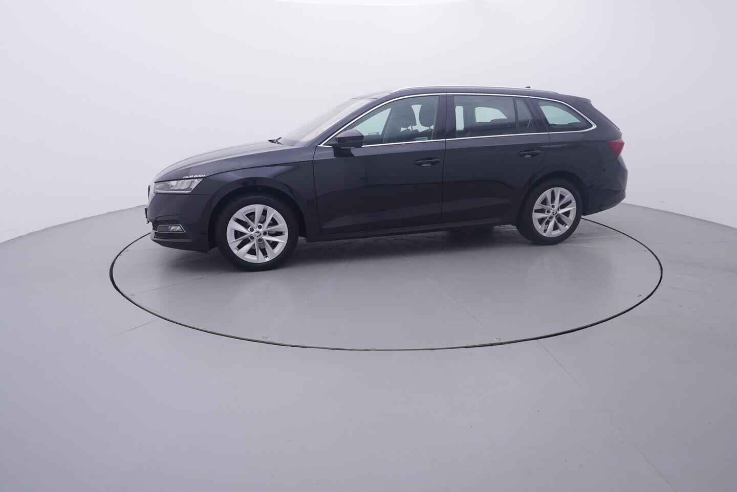 OV190V11217_11.webp_OCTAVIA Style 2.0 TDI 110 kW manuál, DPH