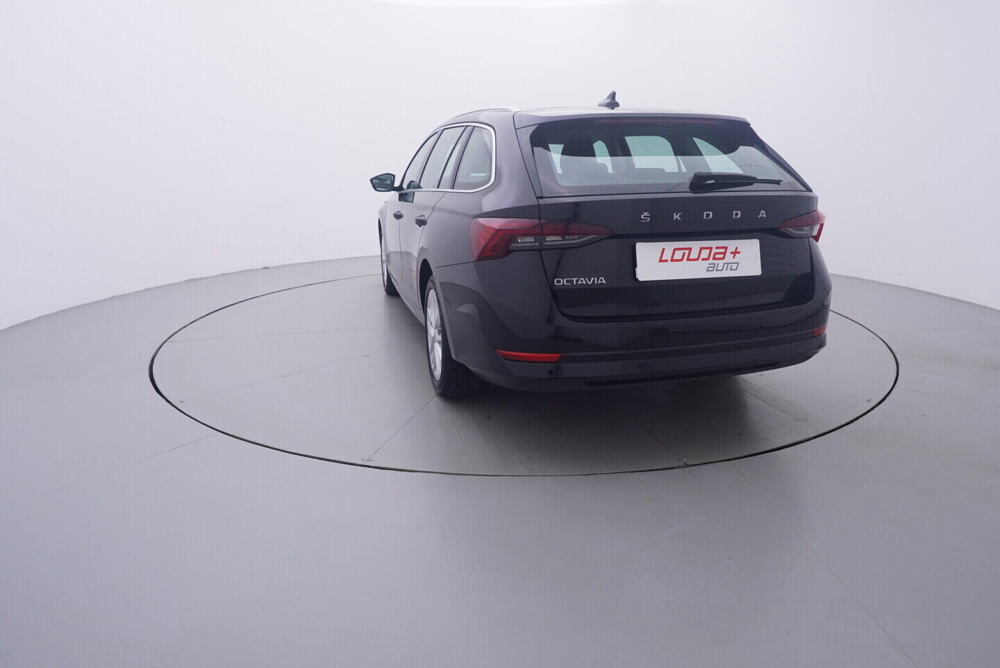 OV190V11217_13.webp_OCTAVIA Style 2.0 TDI 110 kW manuál, DPH