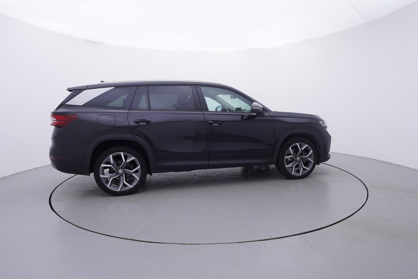 OV190V11218_15.webp_KODIAQ Exclusive Selection 2.0 TDI 142 kW automat, DPH