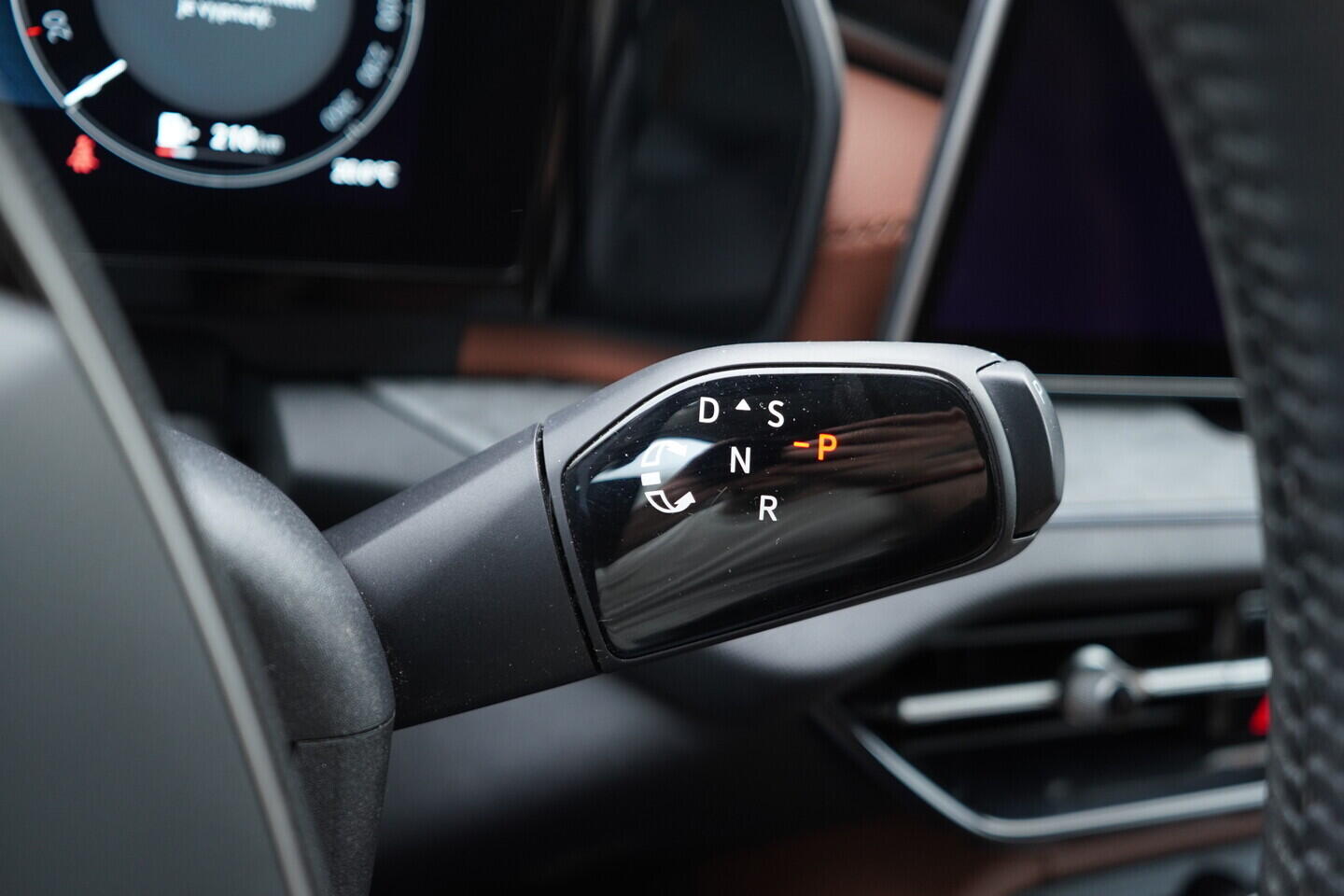 OV190V11218_32.webp_KODIAQ Exclusive Selection 2.0 TDI 142 kW automat, DPH