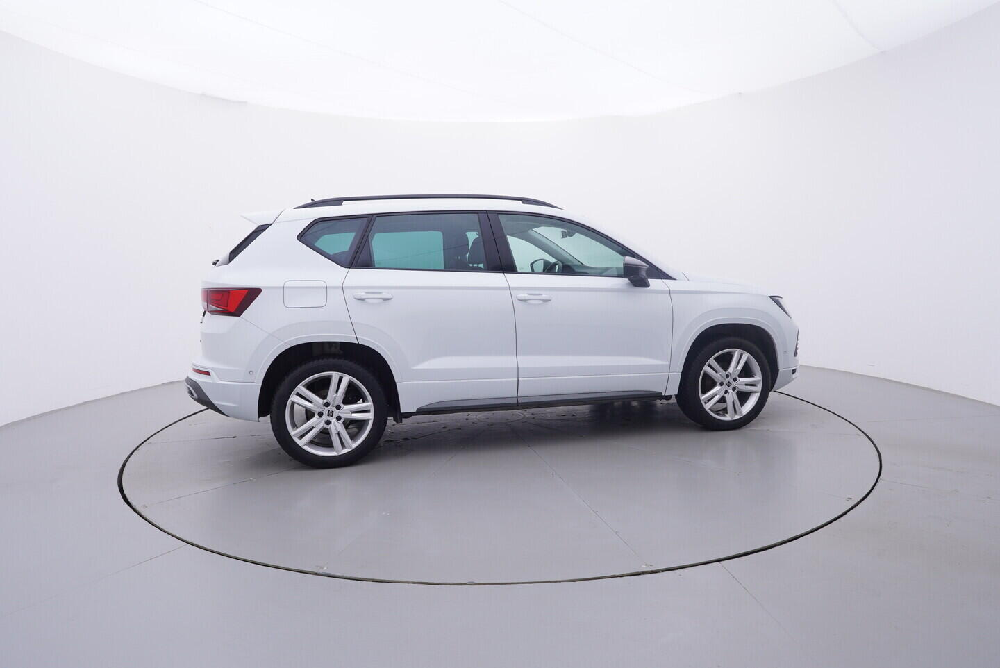 OV190V11220_15.webp_SEAT ATECA FR 1.5 TSI 110 kW manuál, DPH