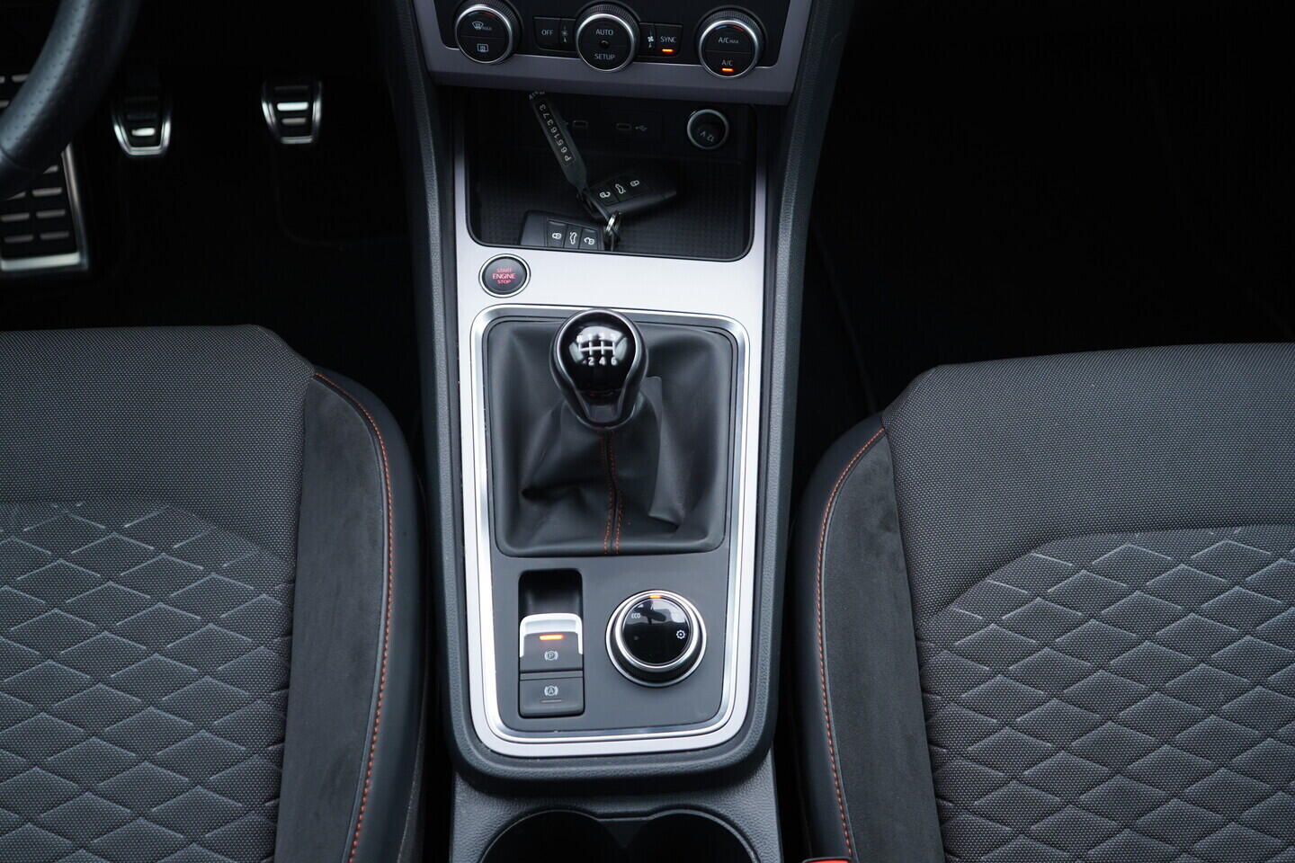 OV190V11220_35.webp_SEAT ATECA FR 1.5 TSI 110 kW manuál, DPH