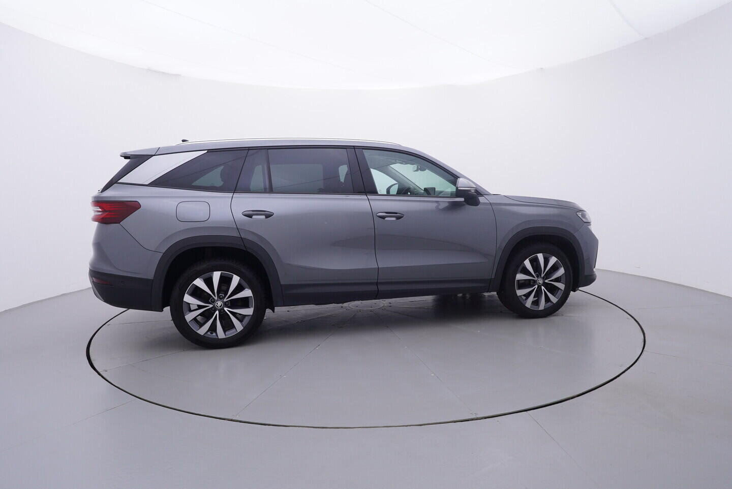 OV190V11221_15.webp_KODIAQ Exclusive Selection 2.0 TDI 142 kW automat, DPH